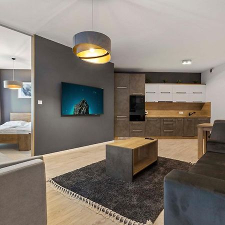 Apartamento Lam Anthracite W Ac & Balcony Bratislava Exterior foto