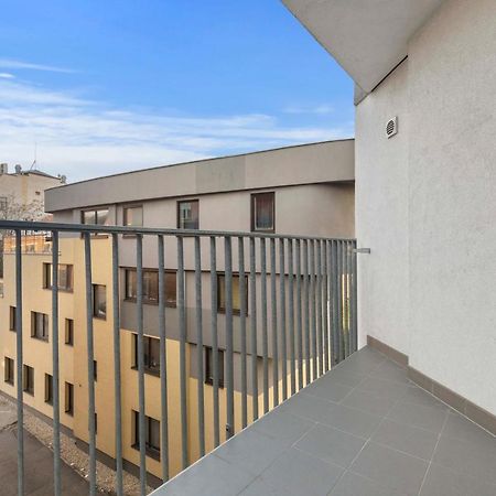 Apartamento Lam Anthracite W Ac & Balcony Bratislava Exterior foto