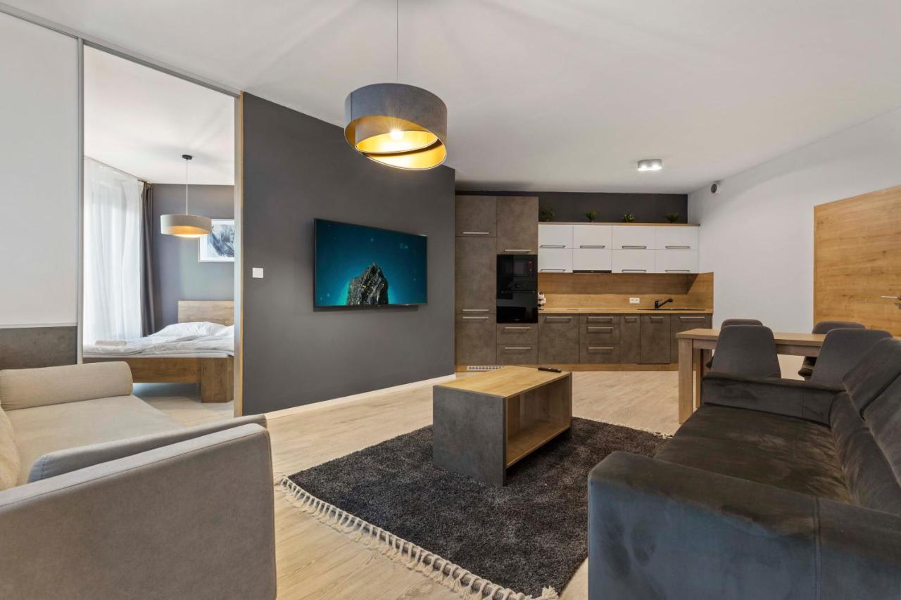 Apartamento Lam Anthracite W Ac & Balcony Bratislava Exterior foto