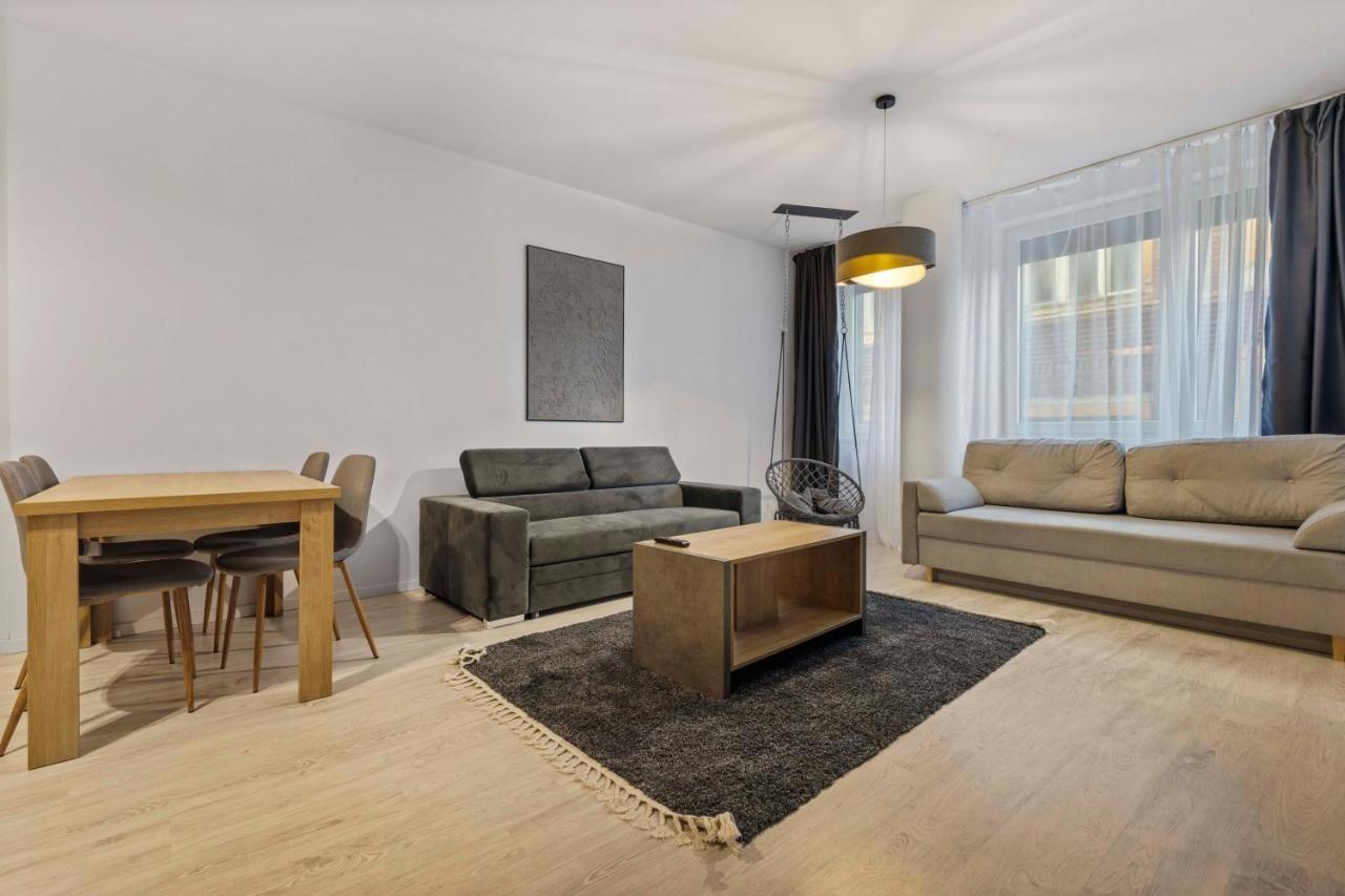 Apartamento Lam Anthracite W Ac & Balcony Bratislava Exterior foto