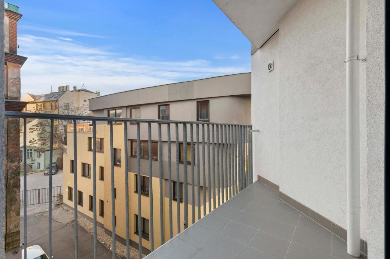 Apartamento Lam Anthracite W Ac & Balcony Bratislava Exterior foto