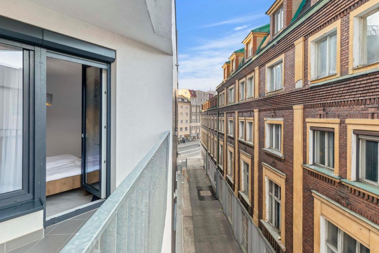 Apartamento Lam Anthracite W Ac & Balcony Bratislava Exterior foto